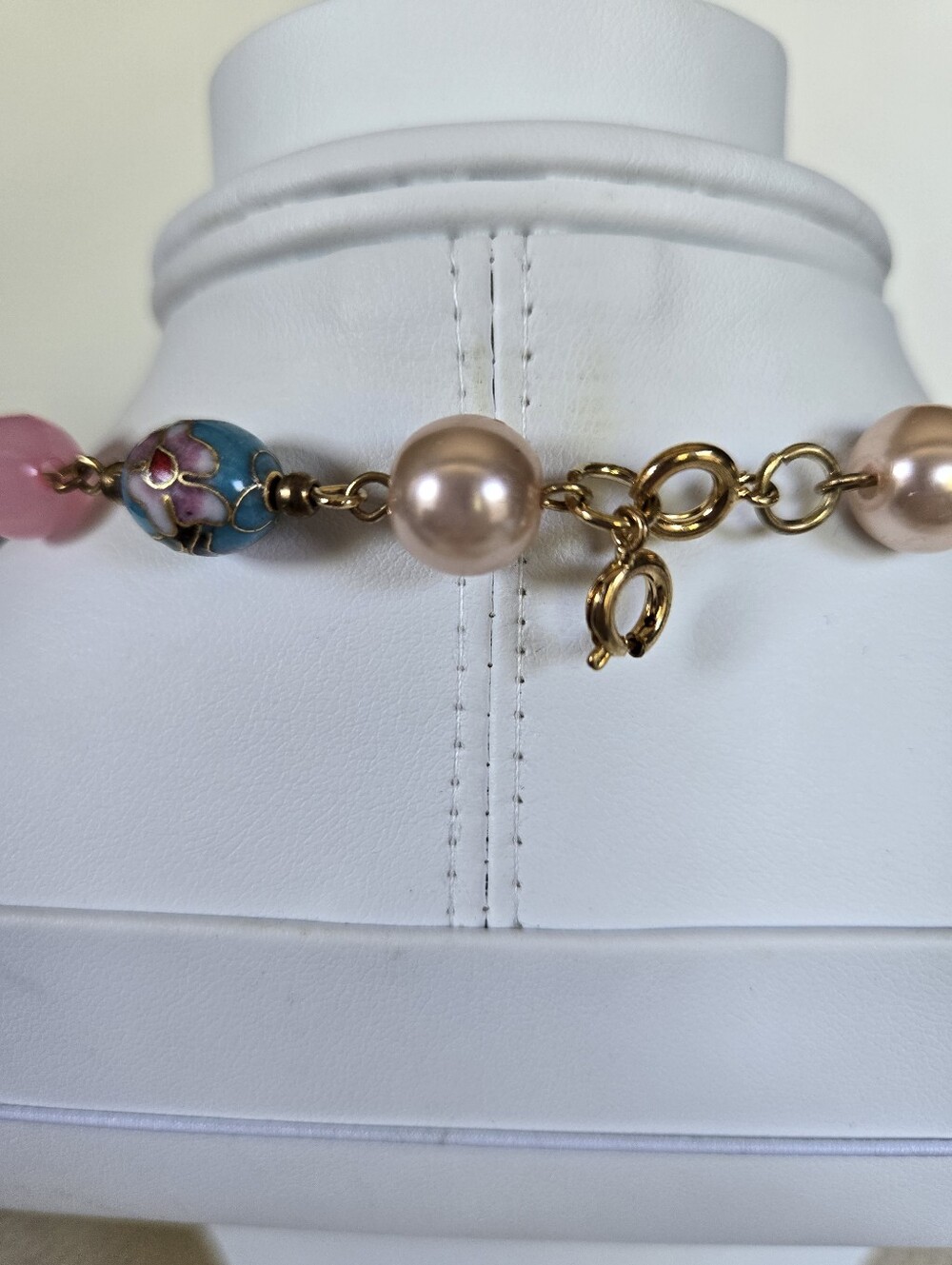 N-122-Vintage Pink Multi-Bead Necklace - Floral Cloisonné & Faux Pearls - Picture 3 of 3